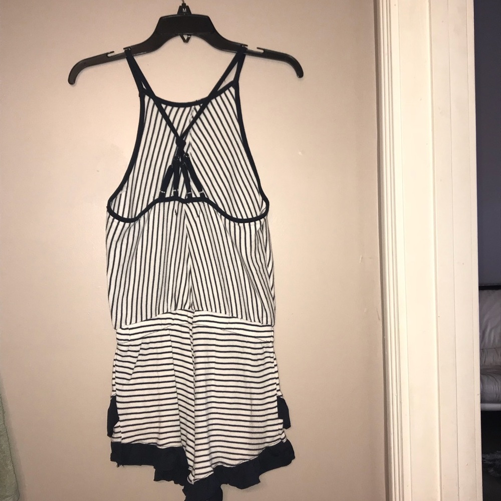 Striped romper - Picture 2 of 2